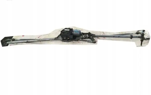 Opel Astra K Front wiper linkage and motor
