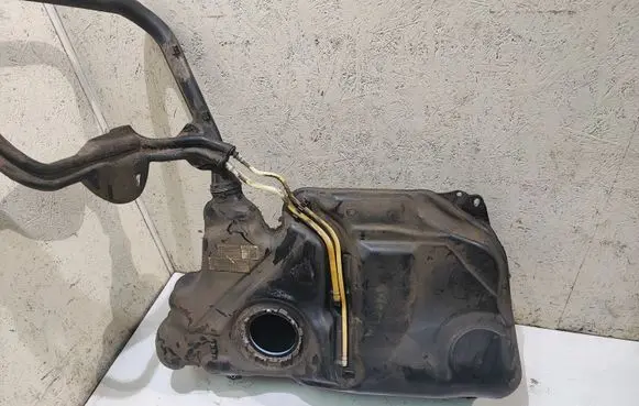 Skoda Fabia Mk3 (NJ) Fuel tank 