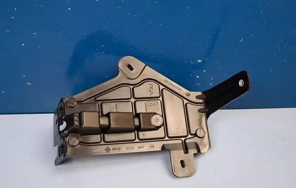 Opel Grandland X Engine control unit holder 9839440780