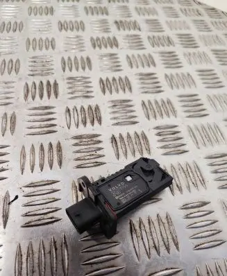Volvo XC60 Mass air flow meter 32223556