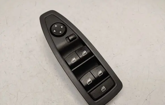 BMW 1 F20 F21 Electric window control switch 9208110 61319208110