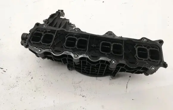 Mercedes-Benz C W204 Intake manifold