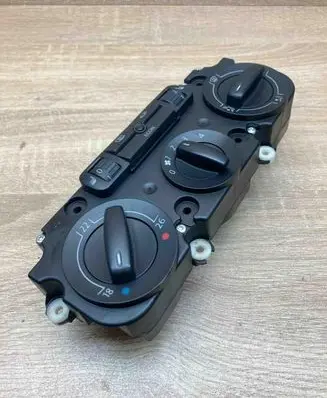 Volkswagen Touran I Climate control unit 1K0820047CS 5HB008719