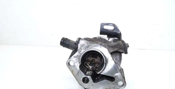 Renault Megane III Vacuum pump 82001005306B 7006730302