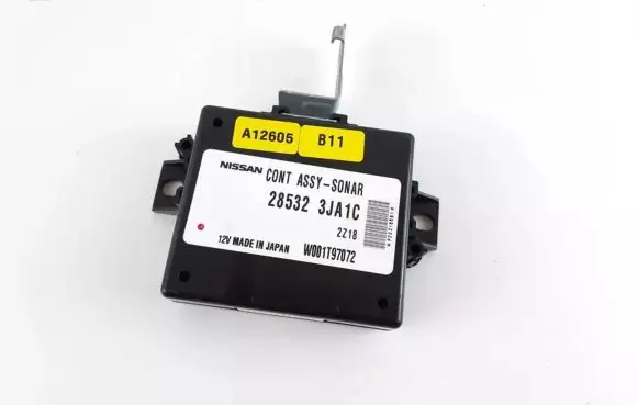 Nissan Pathfinder R52 Parking PDC control unit/module 285323JA1C W001T97072