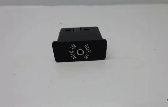 BMW X5 E70 AUX in-socket connector 9237655
