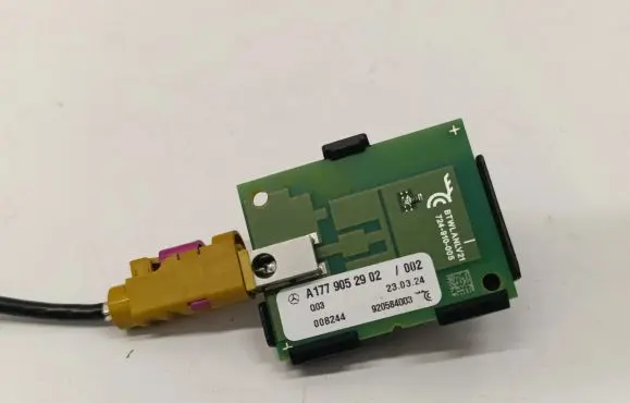 Mercedes-Benz E W214 Aerial antenna amplifier A1779052902