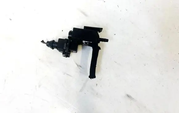BMW 5 E39 Turbo solenoid valve 1742712 7.22341.00