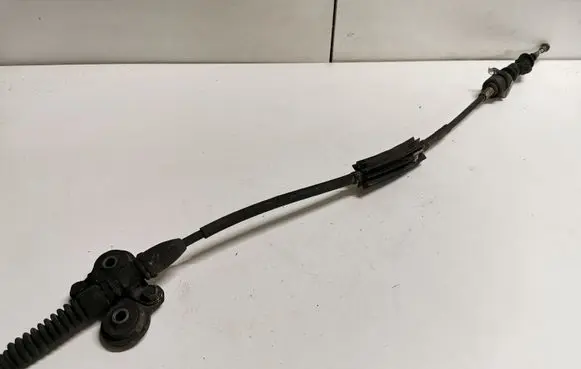 Subaru Outback (BS) Gear shift cable linkage