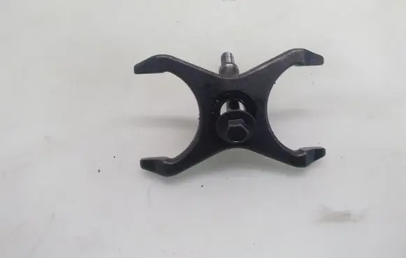 Mazda 6 Fuel Injector clamp holder