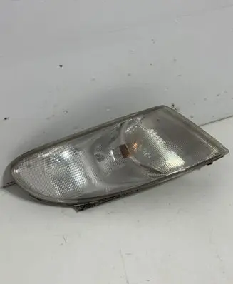 Front indicator light