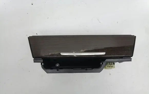 BMW 7 F01 F02 F03 F04 Car ashtray 9119317