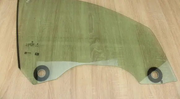 BMW 4 G22 G23 G24 G26 Front door window glass four-door 7955248