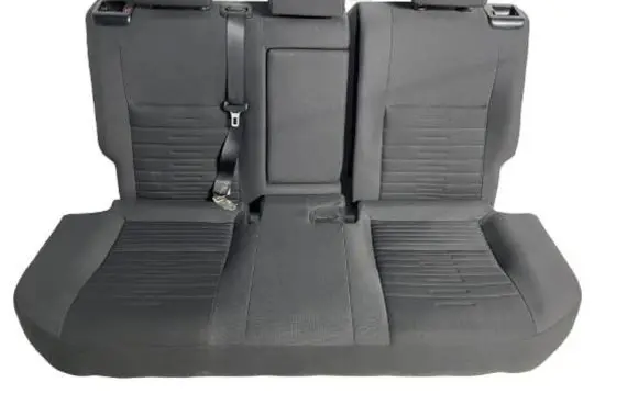 Toyota Auris E180 Second row seats 