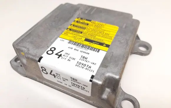 Toyota Avensis T250 Airbag control unit/module 215767102 8917005121