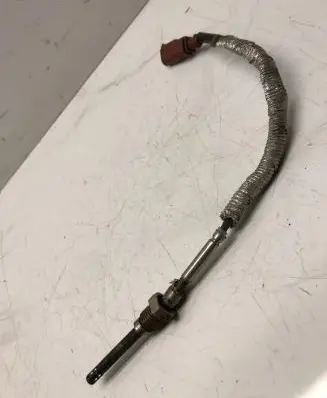 Audi A4 S4 B8 8K Exhaust gas temperature sensor 059906088M