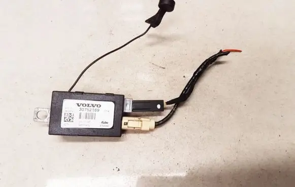 Volvo C30 Antenna control unit 30752169