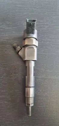 Volvo S40, V40 Fuel injector 0445110021 7700111014