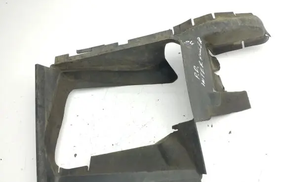 Audi Q7 4L Intercooler air channel guide 4L0117336B