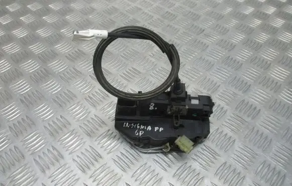 Opel Insignia A Front door lock