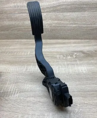 Peugeot 207 Accelerator throttle pedal 9680756880 6PV009083