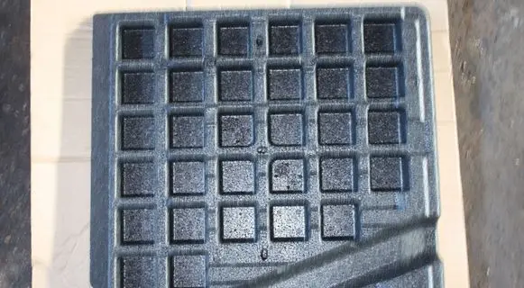 Tesla Model X Other trunk/boot trim element 105046800B