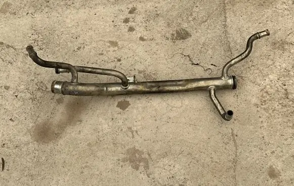 Volvo V60 Engine coolant pipe/hose