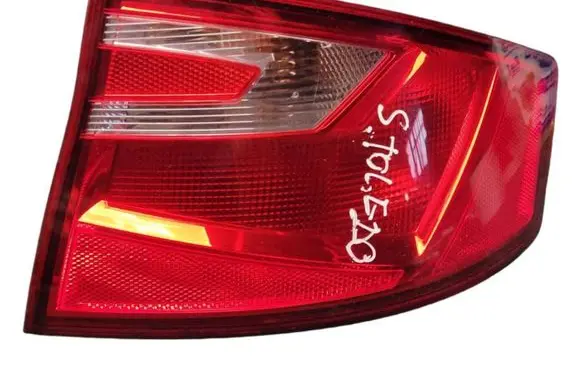 Seat Toledo IV (NH) Rear/tail lights 18489602