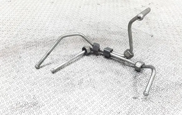 Peugeot 607 Fuel injector supply line/pipe 