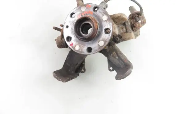 Front wheel hub spindle knuckle