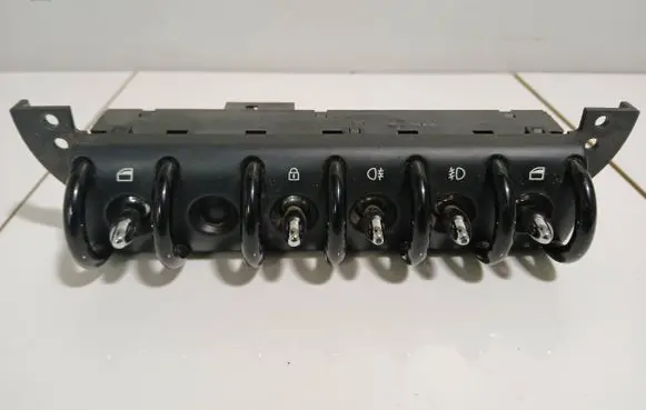Mini One - Cooper R50 - 53 A set of switches 37219A 6958029 695802