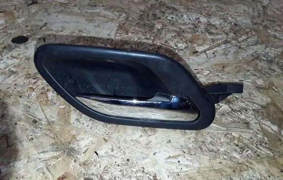 BMW 5 E39 Front door interior handle 8226050