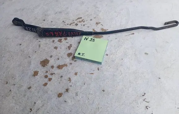 Volvo S40, V40 Front wiper blade arm 581451456