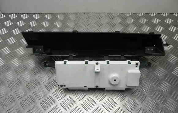 Toyota Prius (XW20) Speedometer (instrument cluster) 8380047310 B996