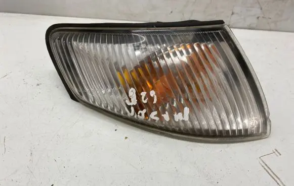 Mazda 626 Front indicator light