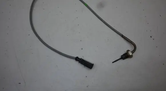 Volkswagen Tiguan Exhaust gas temperature sensor 1J0973802