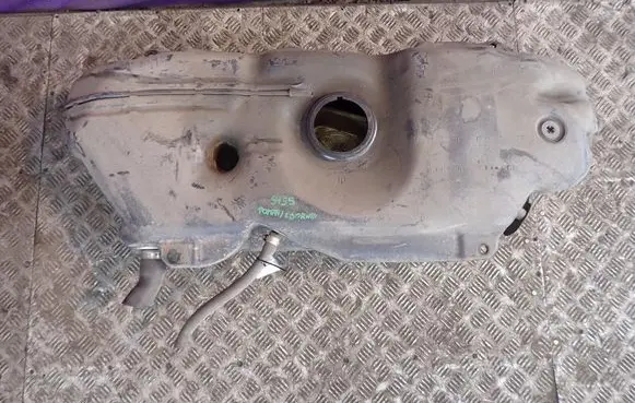 Toyota Yaris Verso Fuel tank 