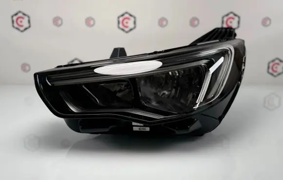 Opel Grandland X Headlight/headlamp YP00015780