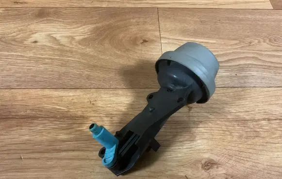 Volvo V50 Vacuum valve 042797 PA66GF30