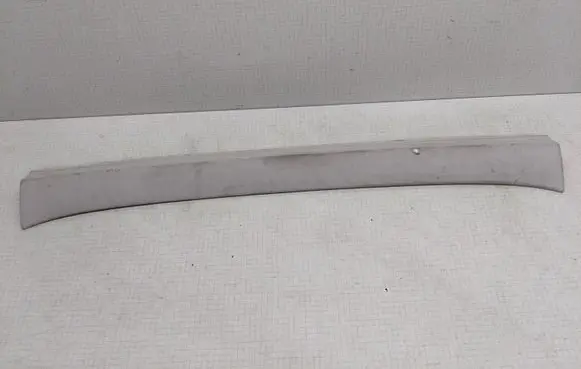 Volkswagen Golf V Other sill/pillar trim element 1K6867617B
