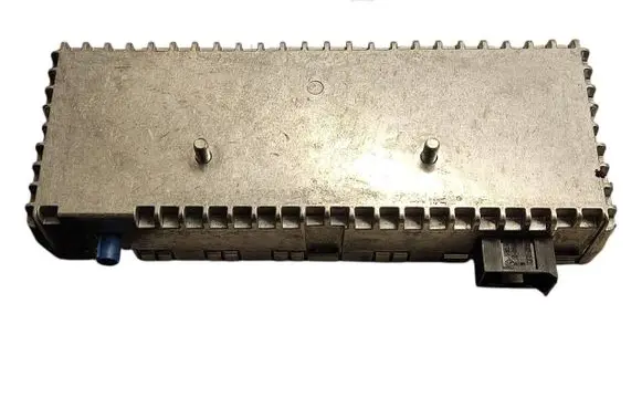 Mercedes-Benz E C207 W207 Aerial antenna amplifier A2128706489 2128706389 2129023903