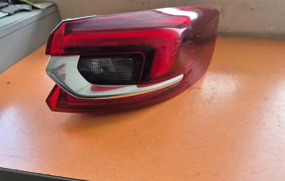 Opel Insignia B Rear/tail lights R10020590201 20590201 39099113