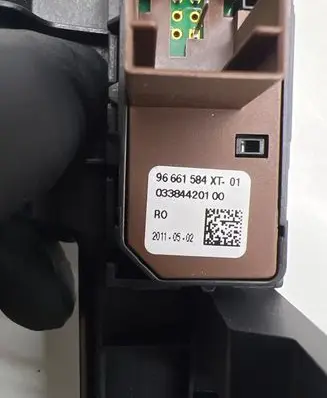 Peugeot 508 Fuel tank opening switch 96661584 9688553677