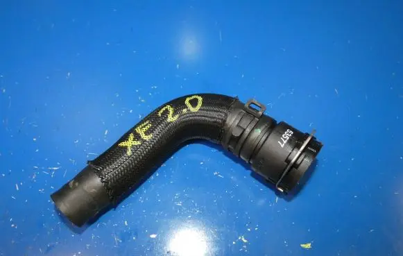 Jaguar XE Engine coolant pipe/hose