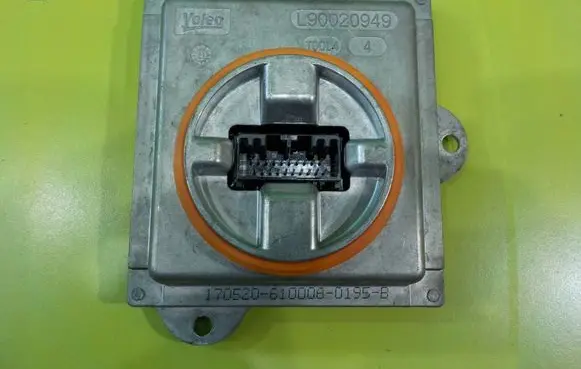 Ford Kuga II LED ballast control module GV4113B626AA