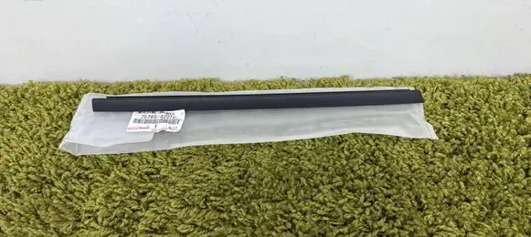 Toyota RAV 4 (XA50) Rear door windshield rail 75765-42010