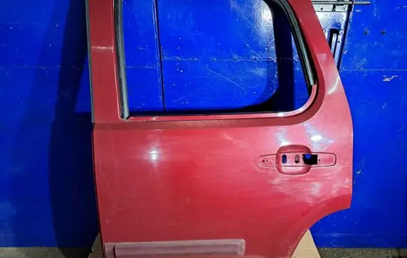 Chevrolet Tahoe Rear door 12451193 REARLEFTDOOR