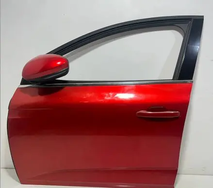 Renault Megane IV Front door