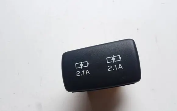 USB socket connector