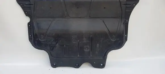 Volkswagen Touran III Engine splash shield/under tray 5Q0825236F